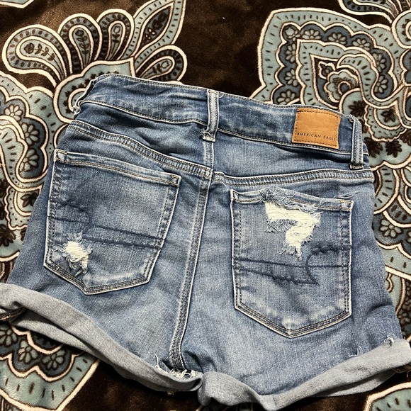 American Eagle Shorts - Picture 2 of 4